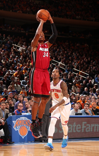 中超第9輪河南嵩山龍門2-1廣州城 黃紫昌梅開二度陳俊樂破門.