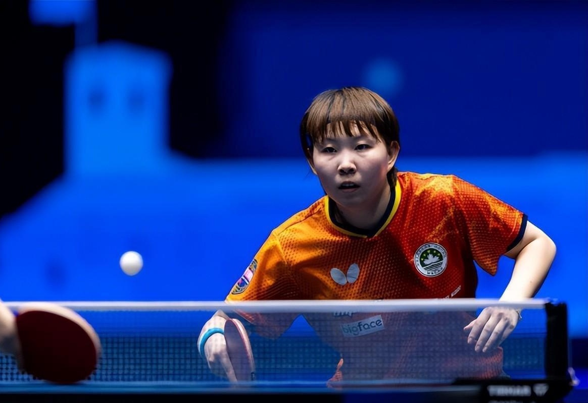 皇马寻找新中卫遇阻！西媒：范德文、格瓦太贵 卢克巴6000万也高了