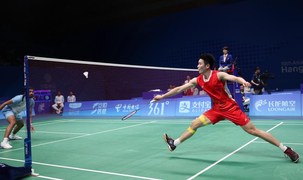 而老鹰顺势 而老鹰顺势